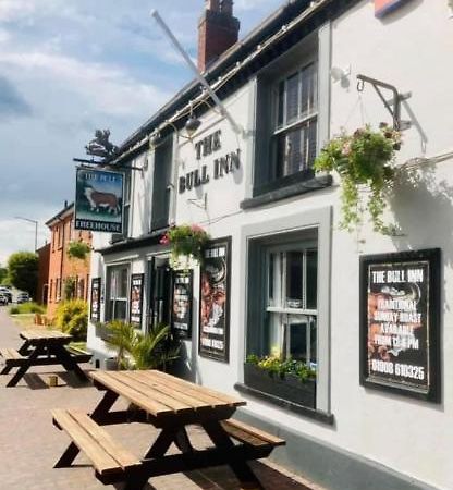 The Coach House At The Bull Inn Milton Keynes Esterno foto