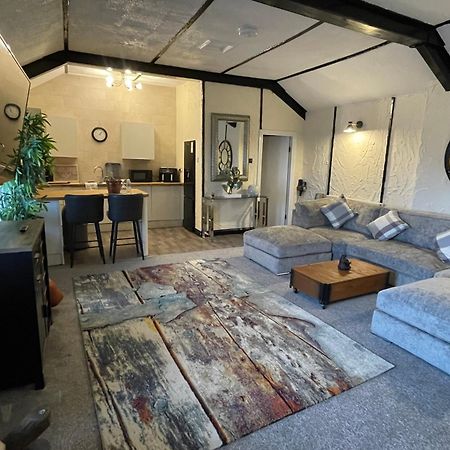 The Coach House At The Bull Inn Milton Keynes Esterno foto